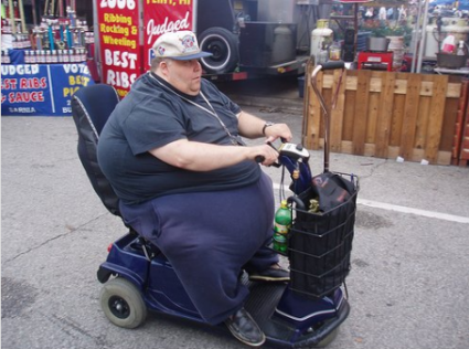 Hoveround-Tea-Partier1-470x350-425x316