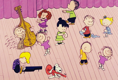 Charlie-Brown-Christmas-Peanuts-dance