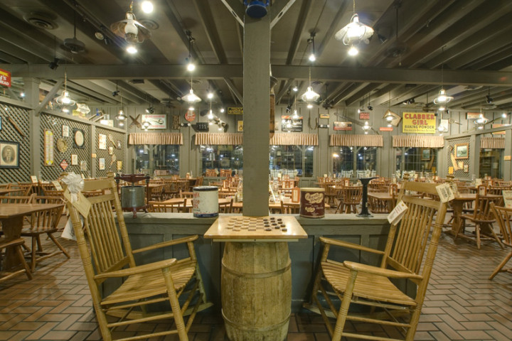 Cracker_Barrel_Restaurant3