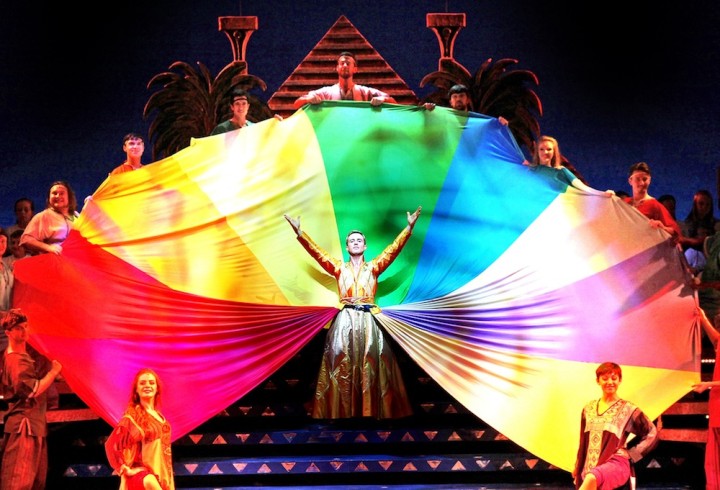 technicolor-dreamcoat