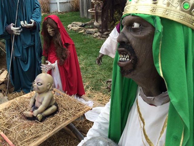 WCPO_Zombie_Nativity_Scene_Wise_Men_1449685457359_28127187_ver1.0_640_480