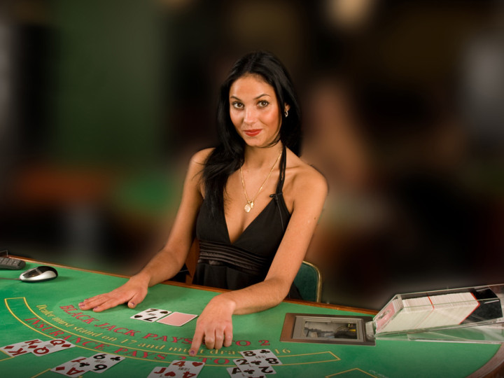 croupier-donna