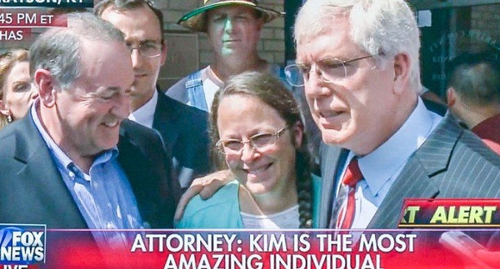 fox_davis_release_150908e-800x430