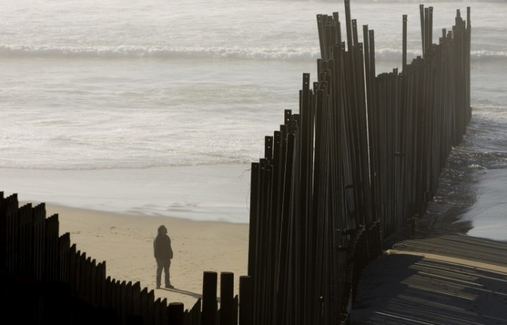border-fence-san-diego