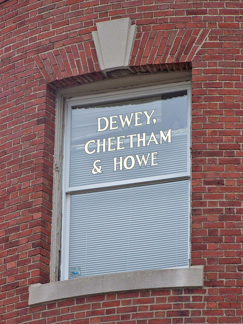 5952505385_8733f79d3a_z[1]